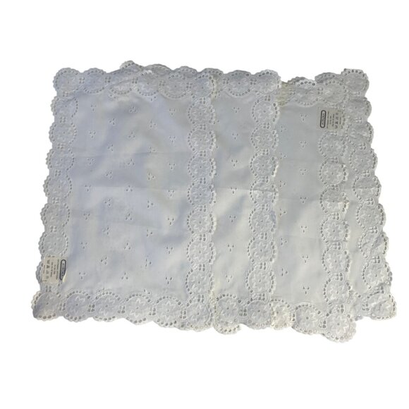 VTG Aurora Embroidered Lace Table Placemats Set of 4 White - Picture 5 of 5